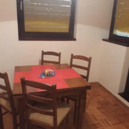 Apartman Anic Apartment